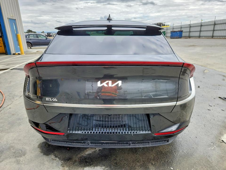 Photo 6 from auction – 2023 KIA EV6 with VIN KNDC34LA1P5149658