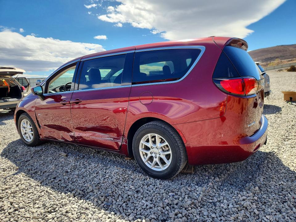 Photo 2 from auction – 2017 CHRYSLER PACIFICA with VIN 2C4RC1CGXHR509124