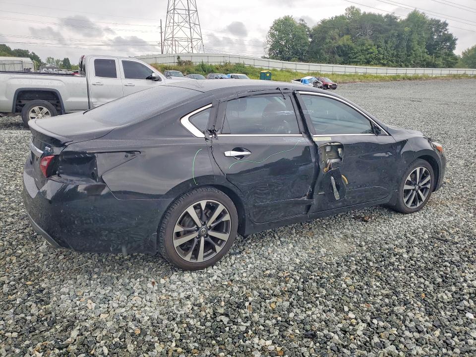 Снимка 3 от търг – 2017 NISSAN ALTIMA с VIN 1N4AL3AP1HC490246