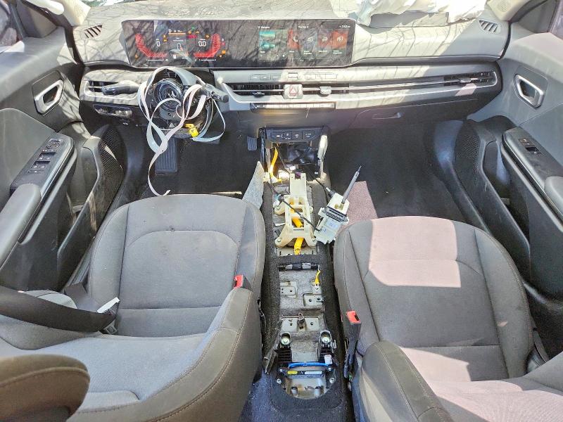 Photo 8 from auction – 2025 KIA K4 with VIN 3KPFT4DE3SE233038