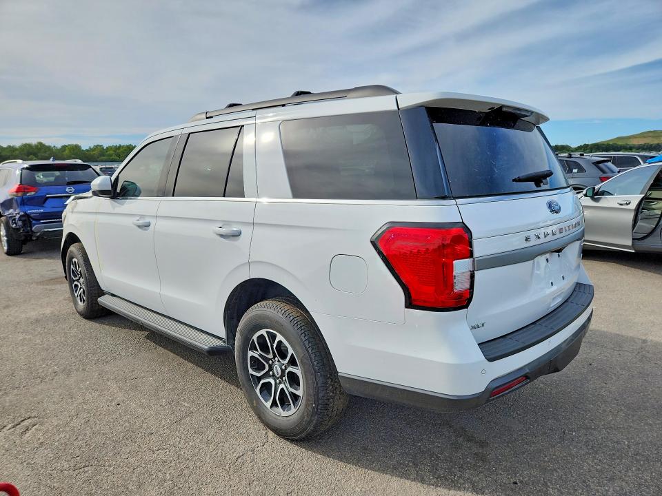Photo 2 from auction – 2024 FORD EXPEDITION with VIN 1FMJU1H82REB00413