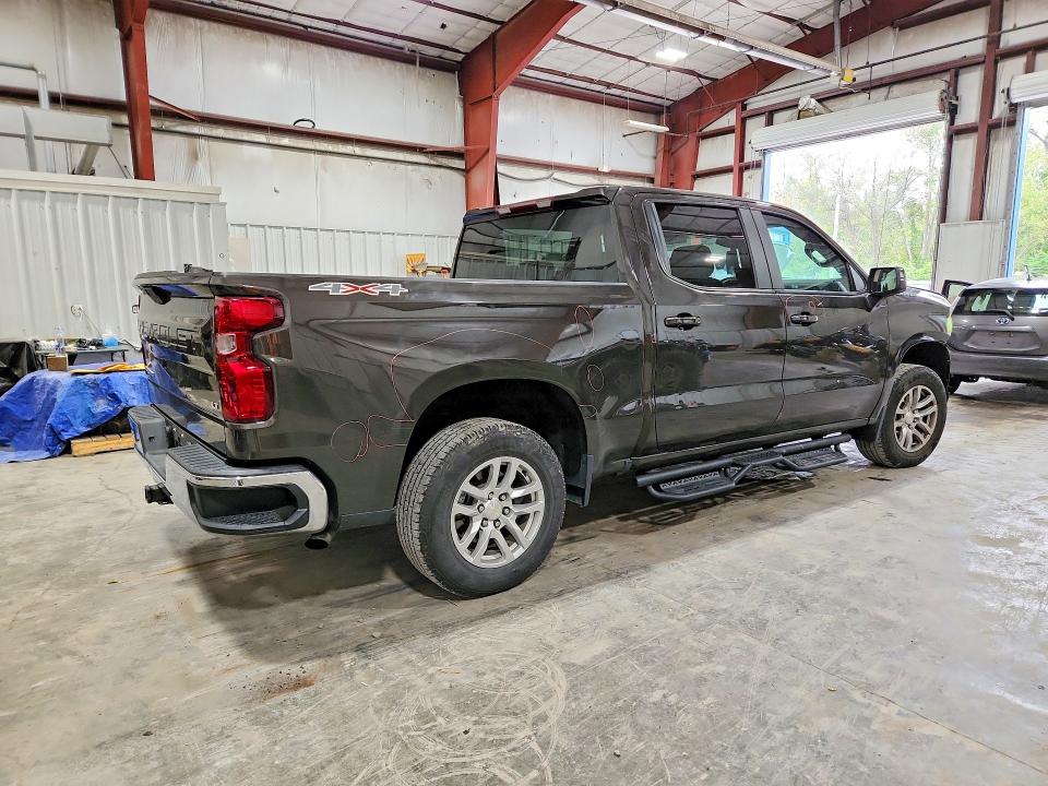 Photo 3 from auction – 2021 CHEVROLET SILVERADO with VIN 3GCPYDEK3MG437047
