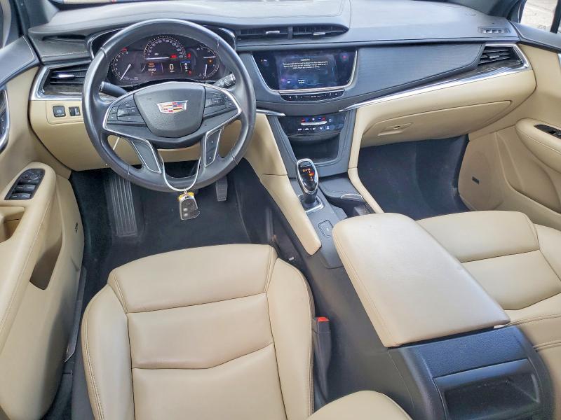 صورة رقم 8 من المزاد - 2017 CADILLAC XT5 مع VIN 1GYKNARS5HZ259217
