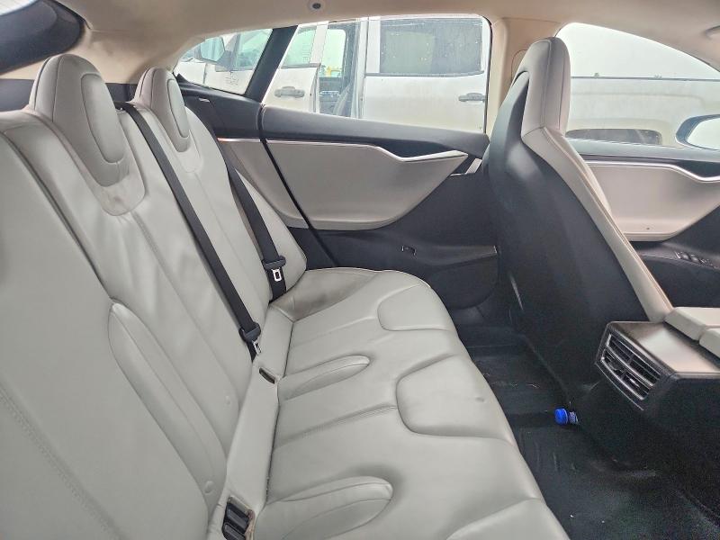 Photo 10 from auction – 2012 TESLA MODEL S with VIN 5YJSA1CPXCFP01817