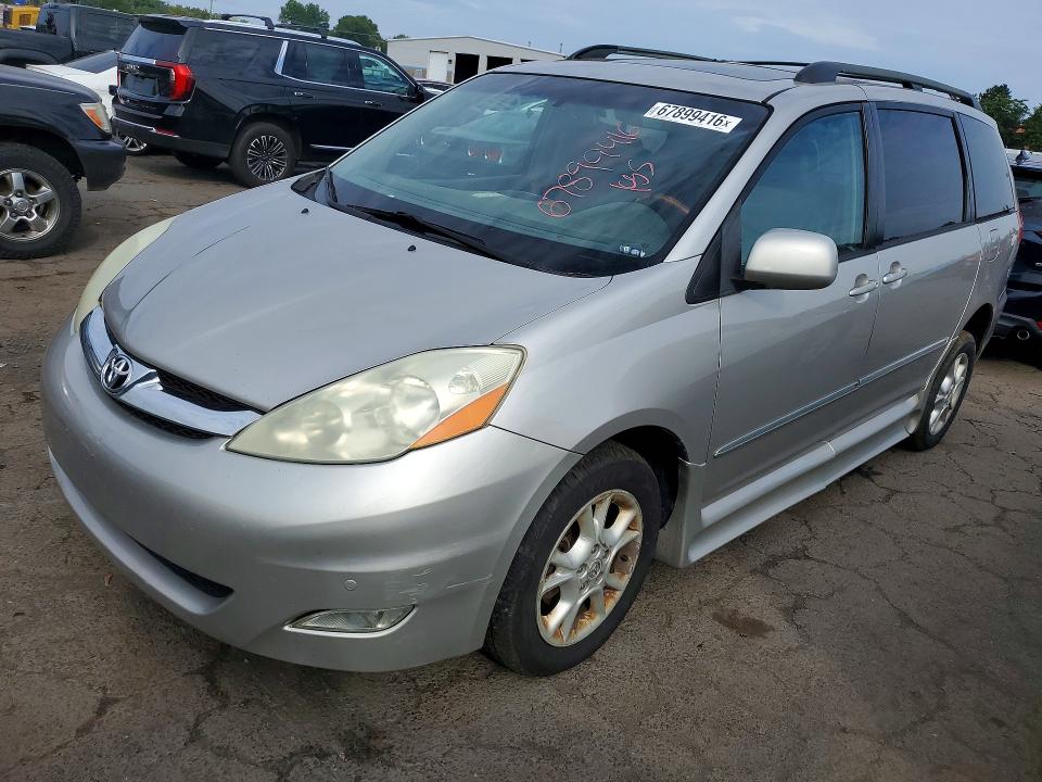 2006 TOYOTA SIENNA - Търг №67899416