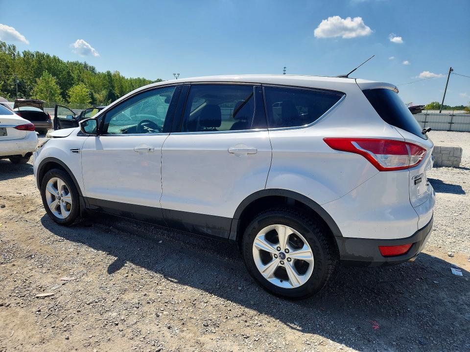 Photo 2 from auction – 2015 FORD ESCAPE with VIN 1FMCU0G75FUB37890