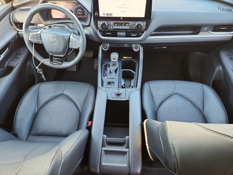 Photo 8 from auction – 2026 TOYOTA GRAND HIGHLANDER with VIN 5TDAAAB56TS130561