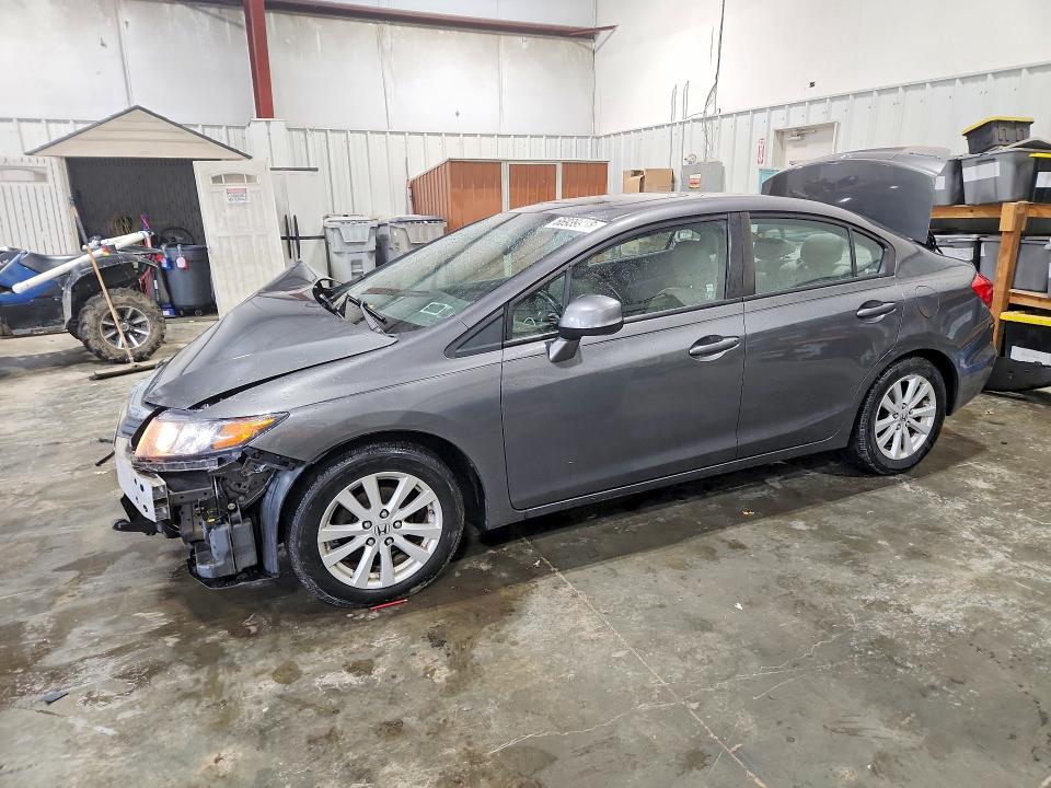 HONDA CIVIC 2012 с VIN 2HGFB2F93CH521804 - Снимка от търг