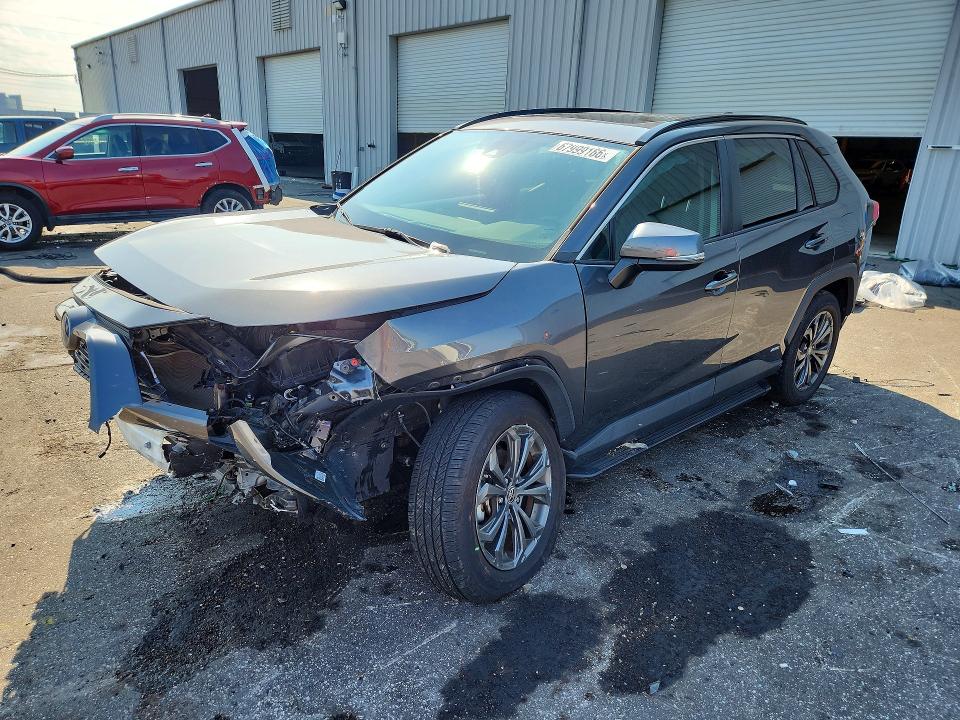 TOYOTA RAV4 2022 with VIN 4T3B6RFV5NU092014 - Photo from auction