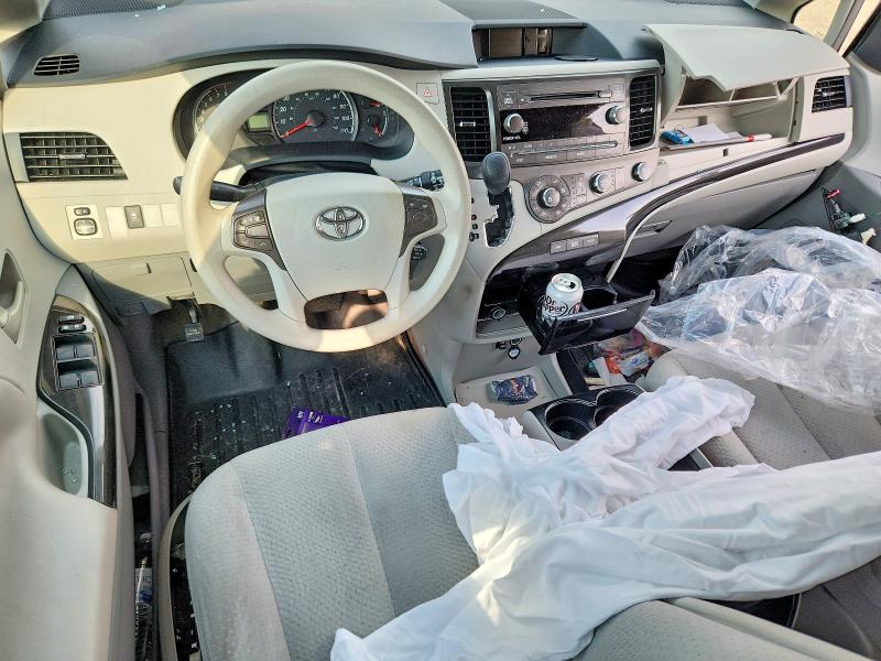 Photo 8 from auction – 2012 TOYOTA SIENNA with VIN 5TDKK3DC1CS241513