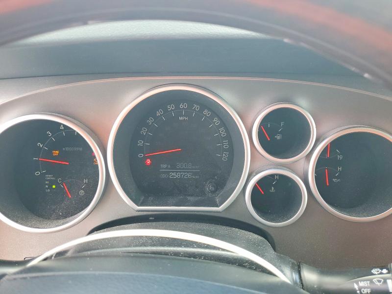 Photo 9 from auction – 2015 TOYOTA SEQUOIA with VIN 5TDYY5G10FS056887