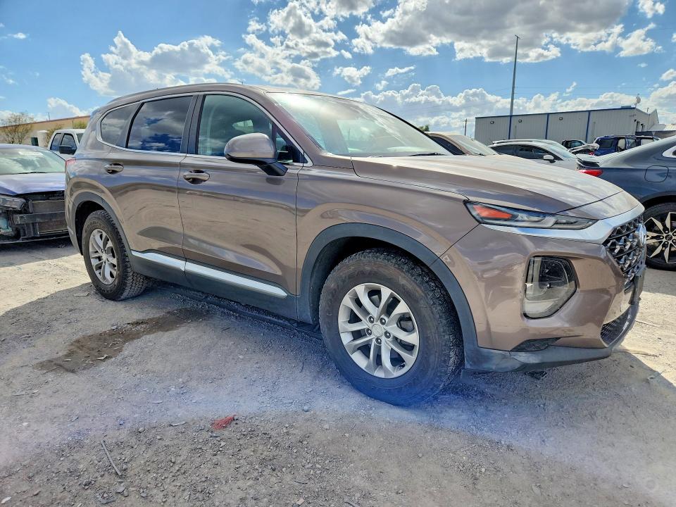 Photo 4 from auction – 2019 HYUNDAI SANTA FE with VIN 5NMS2CAD8KH128320