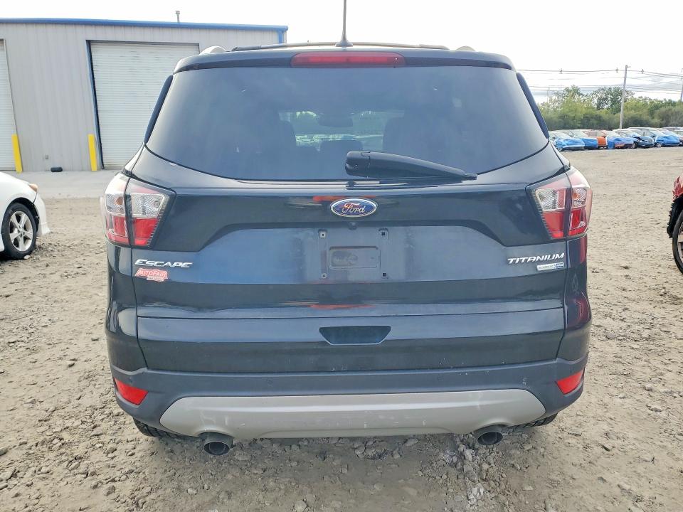 Photo 6 from auction – 2018 FORD ESCAPE with VIN 1FMCU9J94JUA38873