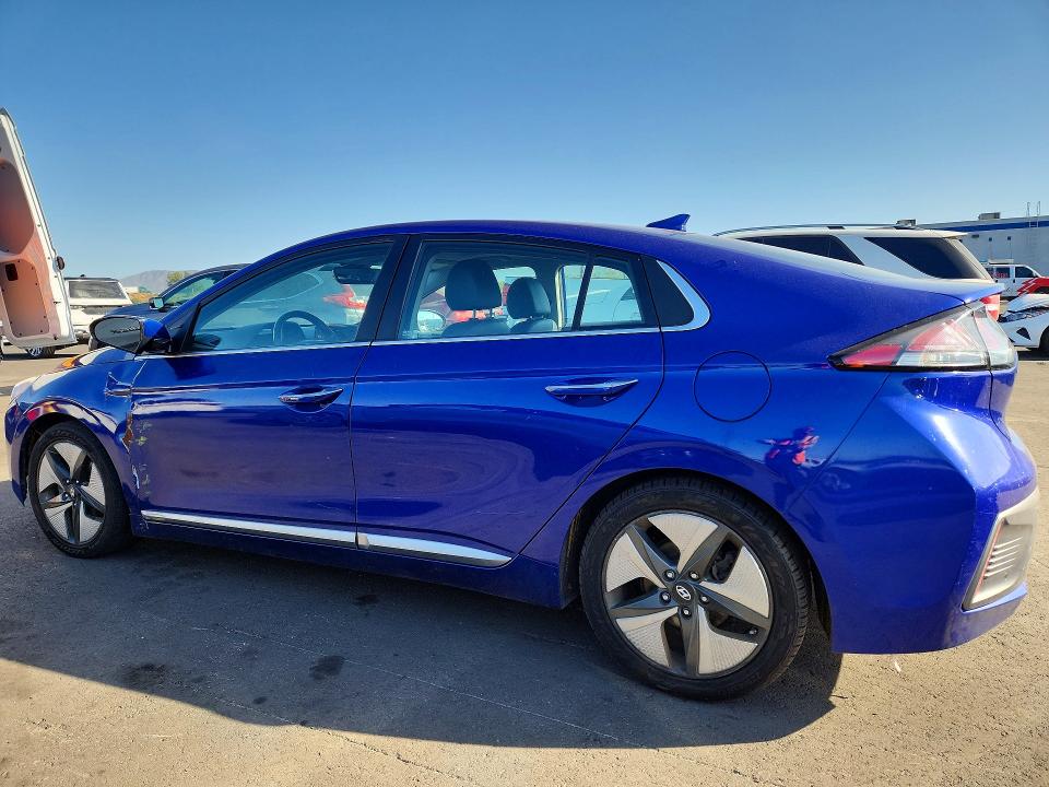Снимка 2 от търг – 2021 HYUNDAI IONIQ с VIN KMHC05LC9MU260908