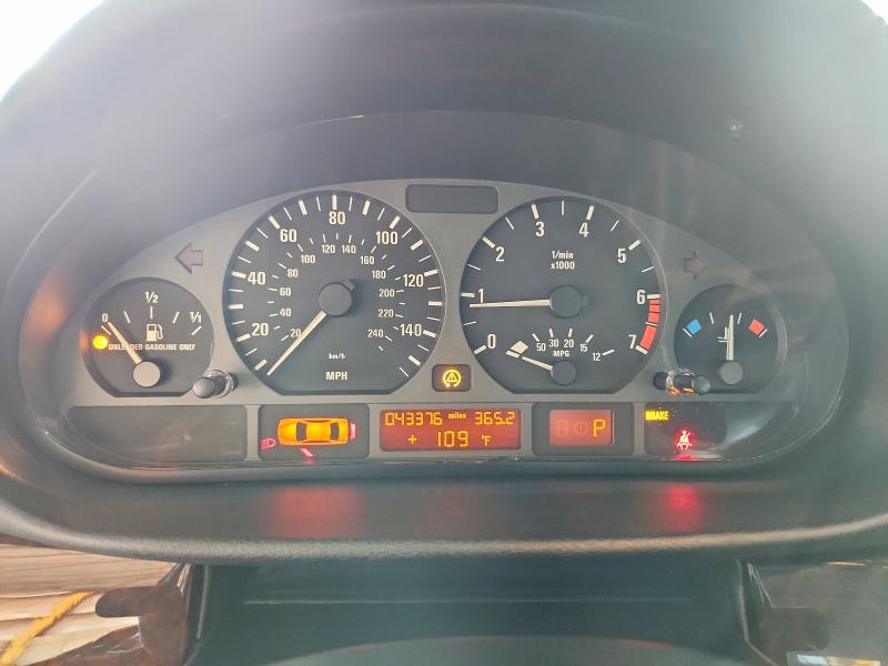 Photo 9 from auction – 2003 BMW 325 with VIN WBAAZ33443PH32038