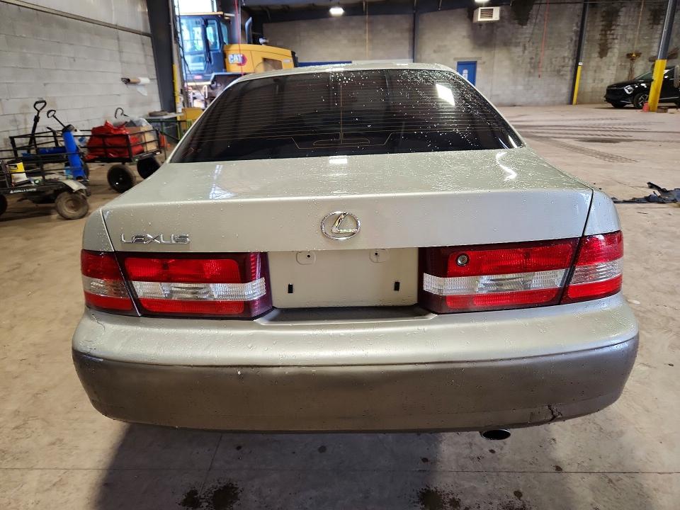 Zdjęcie 6 z aukcji – 1999 LEXUS ES z VIN JT8BF28G5X0235524