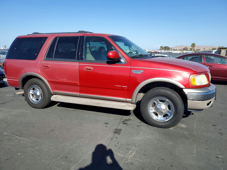 Photo 4 from auction – 2002 FORD EXPEDITION with VIN 1FMFU18L52LA23337