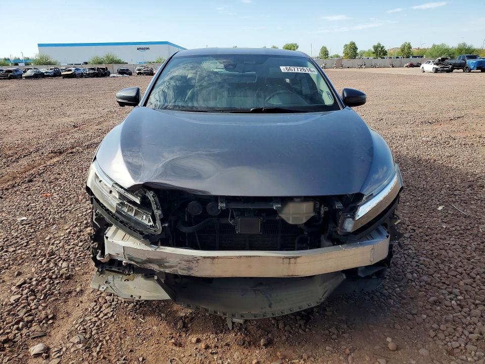 Photo 5 from auction – 2018 HONDA CLARITY with VIN JHMZC5F11JC009221