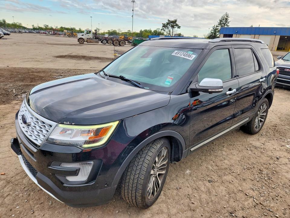 FORD EXPLORER 2017 with VIN 1FM5K8HT0HGC76142 - Photo from auction