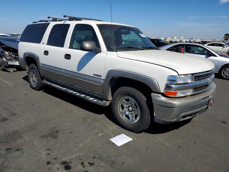 Photo 4 from auction – 2000 CHEVROLET SUBURBAN with VIN 3GNFK16T0YG139443