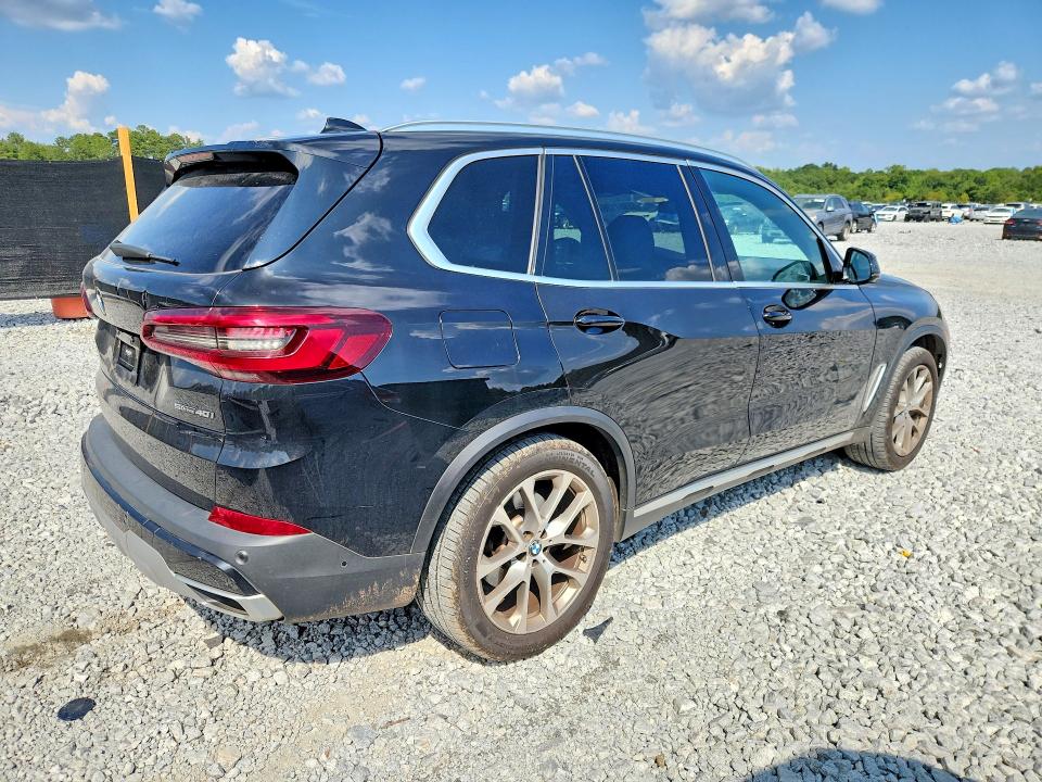 Photo 3 from auction – 2021 BMW X5 with VIN 5UXCR4C01M9E29351