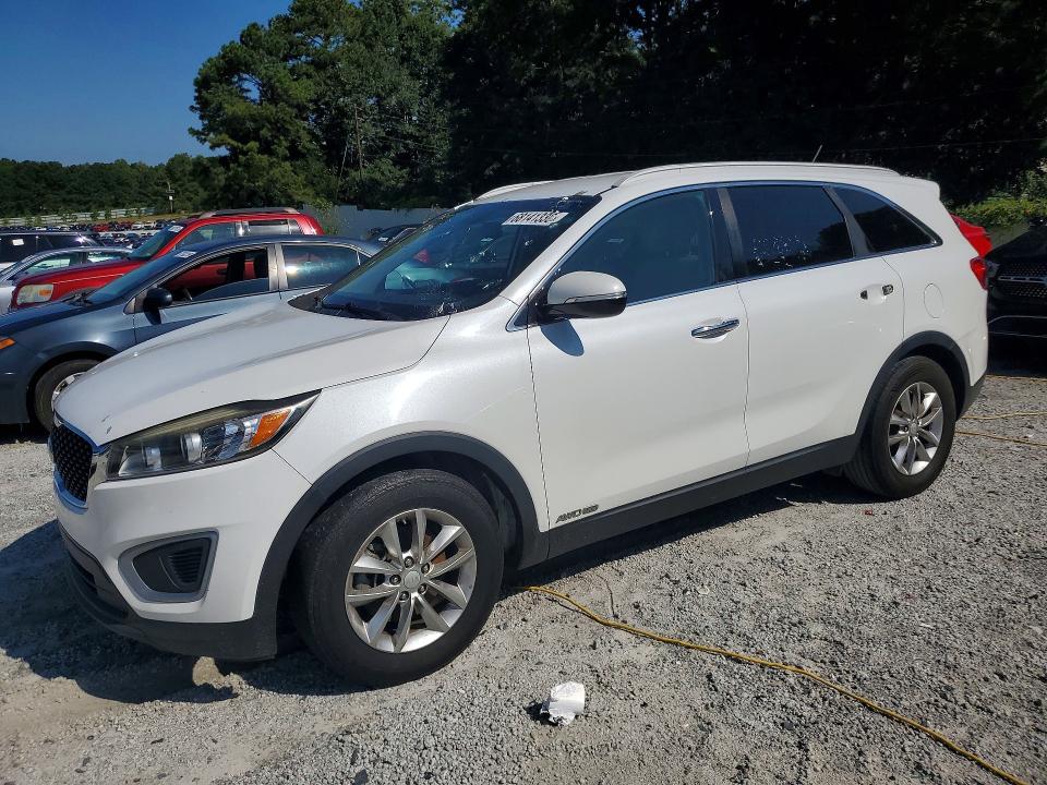 KIA SORENTO 2017 with VIN 5XYPGDA5XHG196059 - Photo from auction