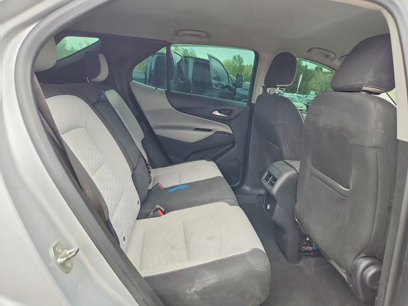 Photo 11 from auction – 2018 CHEVROLET EQUINOX with VIN 2GNAXHEV5J6277147