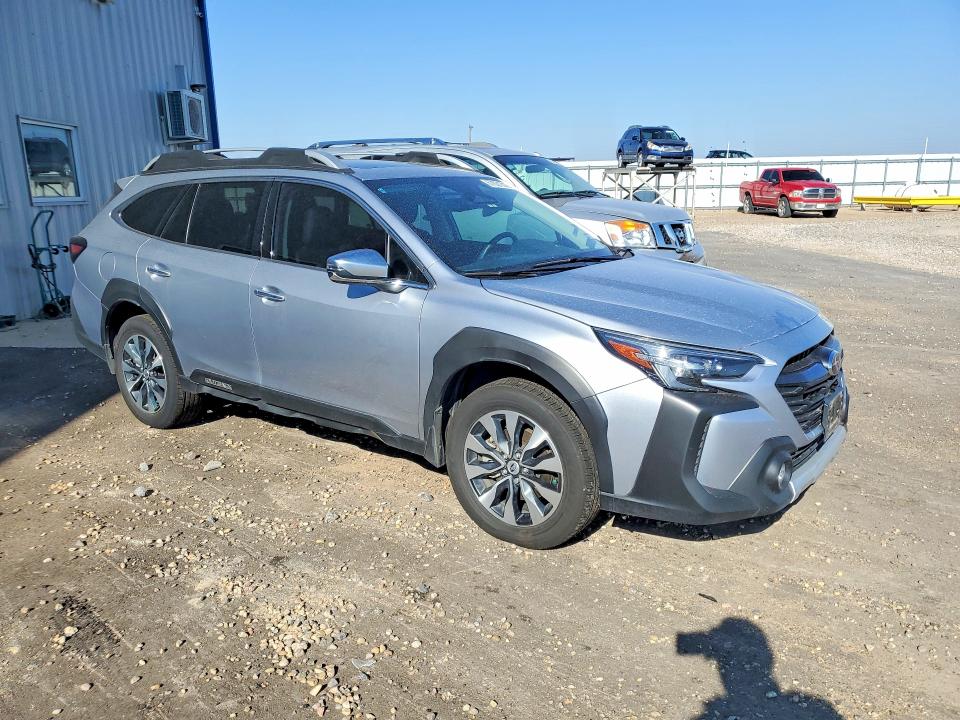 Photo 4 from auction – 2024 SUBARU OUTBACK with VIN 4S4BTGPD6R3252005