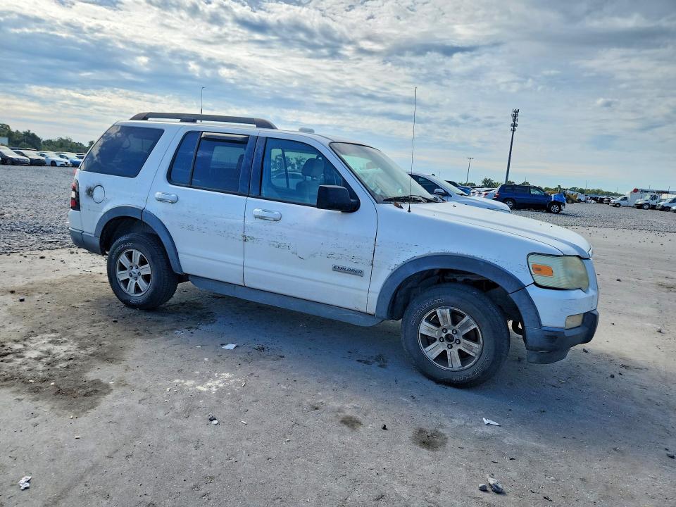 Photo 4 from auction – 2007 FORD EXPLORER with VIN 1FMEU73E17UA97136