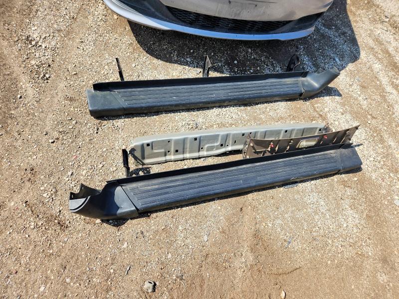 Снимка 12 от търг – 2000 TOYOTA 4RUNNER с VIN JT3GN86RXY0140979