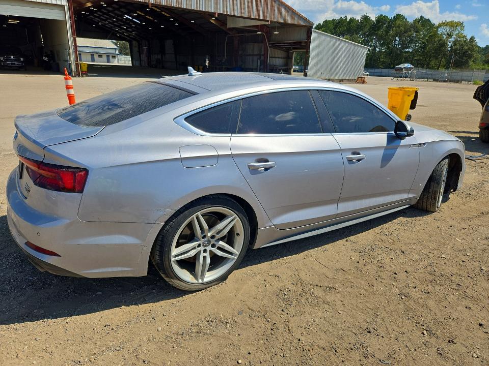 Снимка 3 от търг – 2018 AUDI A5 с VIN WAUENCF59JA108606