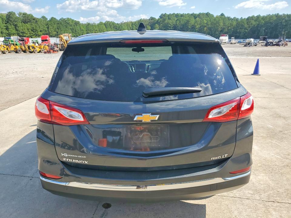 Photo 6 from auction – 2020 CHEVROLET EQUINOX with VIN 2GNAXUEV8L6214930