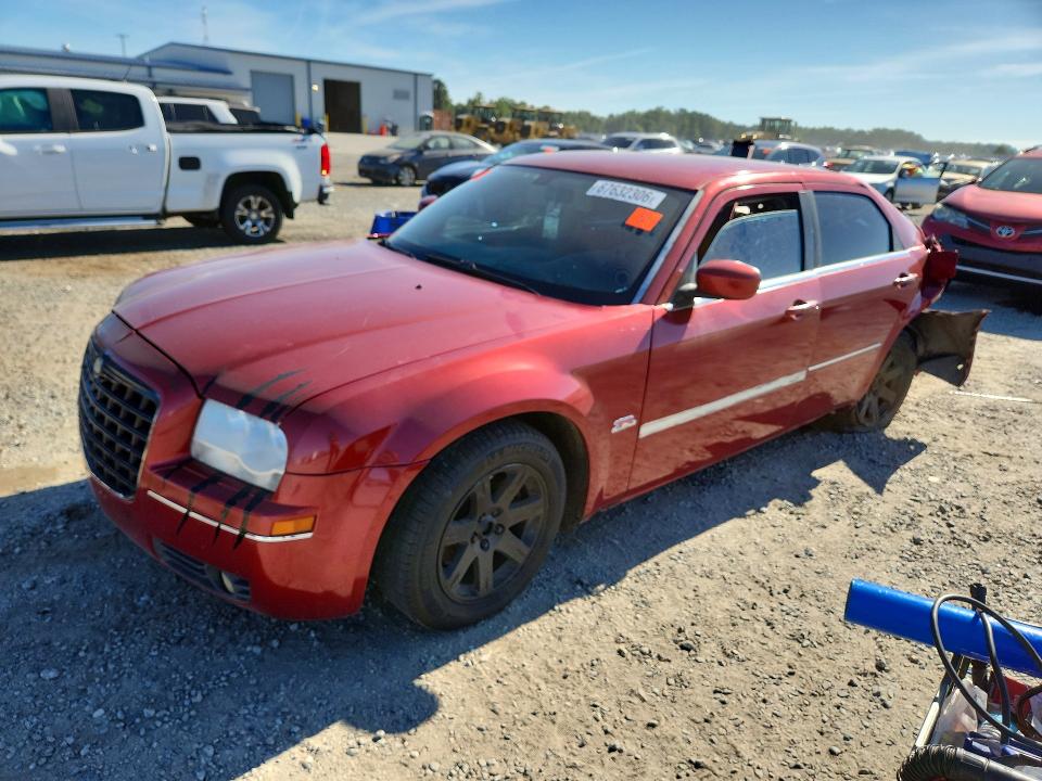 CHRYSLER 300 2007 مع رقم تعريف المركبة 2C3KA53G37H716123 - صورة من المزاد