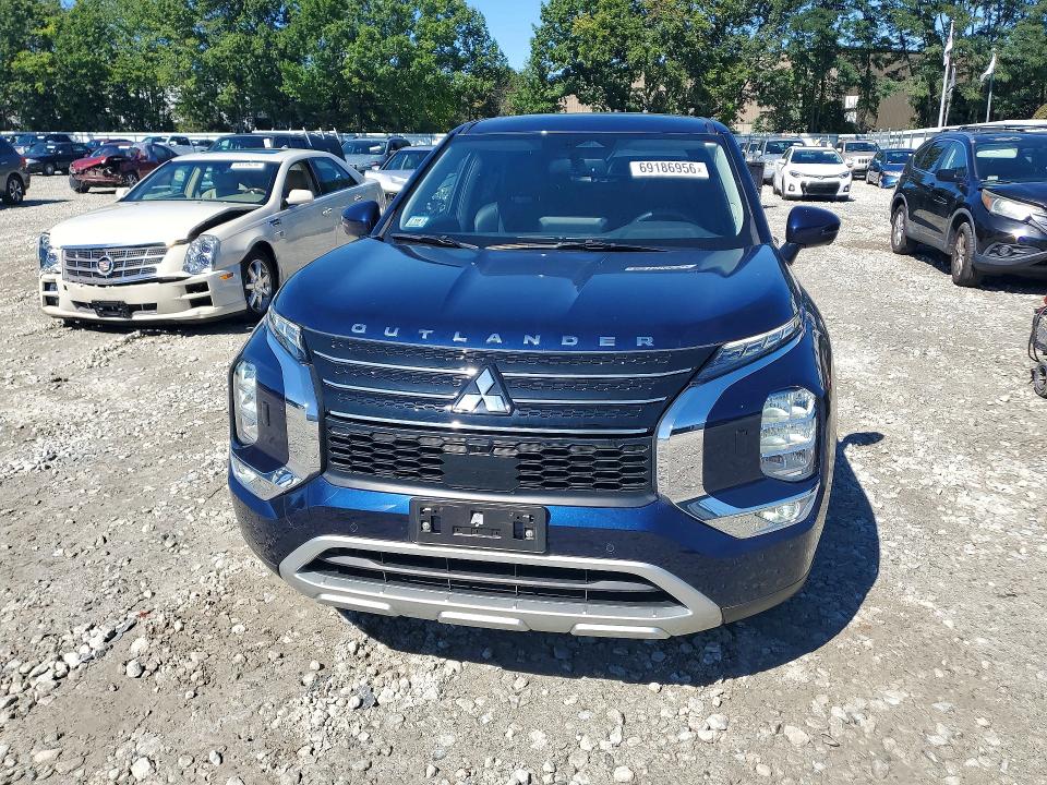 Photo 5 from auction – 2024 MITSUBISHI OUTLANDER with VIN JA4J4VA86RZ010139