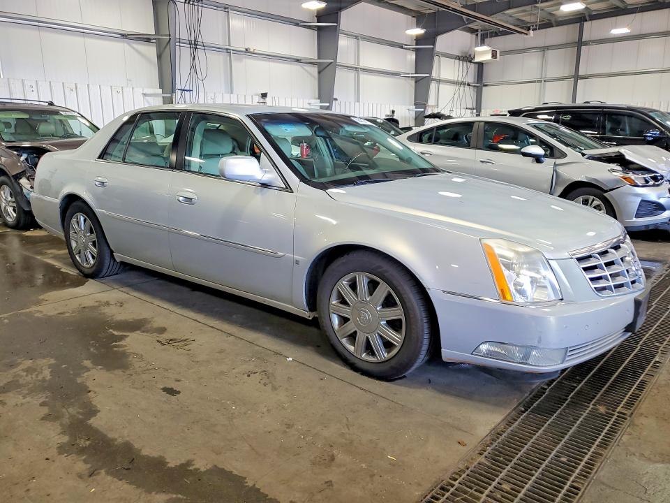 Photo 4 from auction – 2007 CADILLAC DTS with VIN 1G6KD57Y07U101440