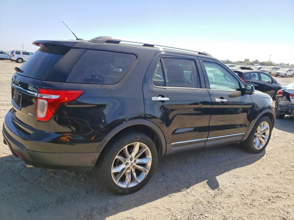 Снимка 3 от търг – 2013 FORD EXPLORER с VIN 1FM5K8F87DGA83270
