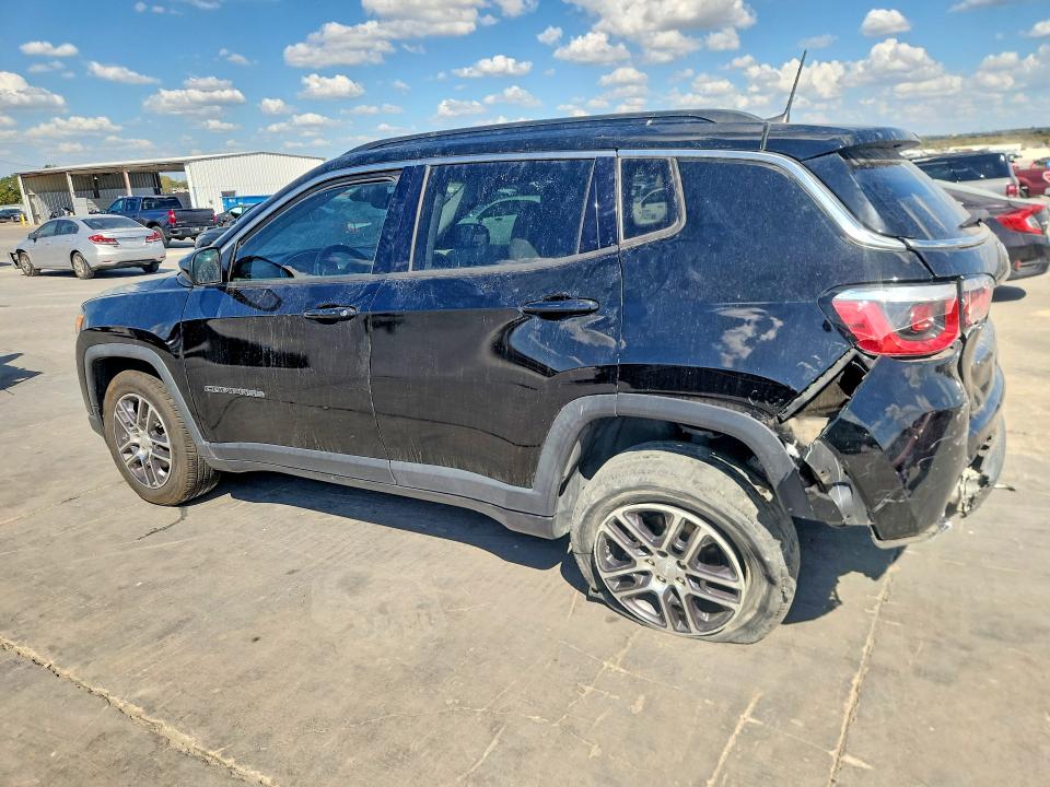 Photo 2 from auction – 2018 JEEP COMPASS with VIN 3C4NJCBB4JT494452