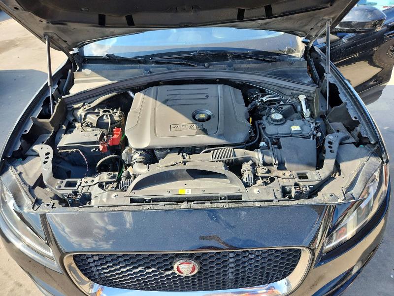 Zdjęcie 12 z aukcji – 2017 JAGUAR F-PACE z VIN SADCJ2BN7HA099067