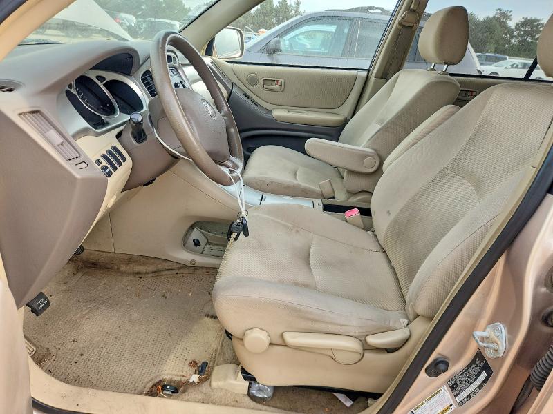 Photo 7 from auction – 2004 TOYOTA HIGHLANDER with VIN JTEGD21A240076827