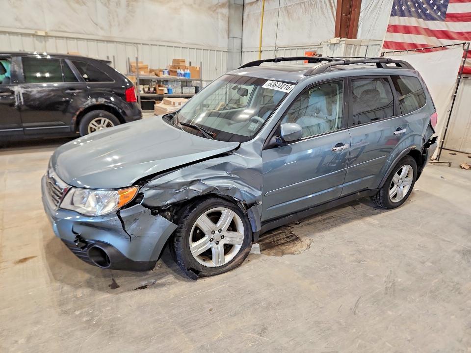 SUBARU FORESTER 2010 with VIN JF2SH6CC5AH757247 - Photo from auction