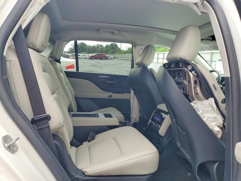 Photo 11 from auction – 2025 LINCOLN AVIATOR with VIN 5LM5J7WC6SGL16387