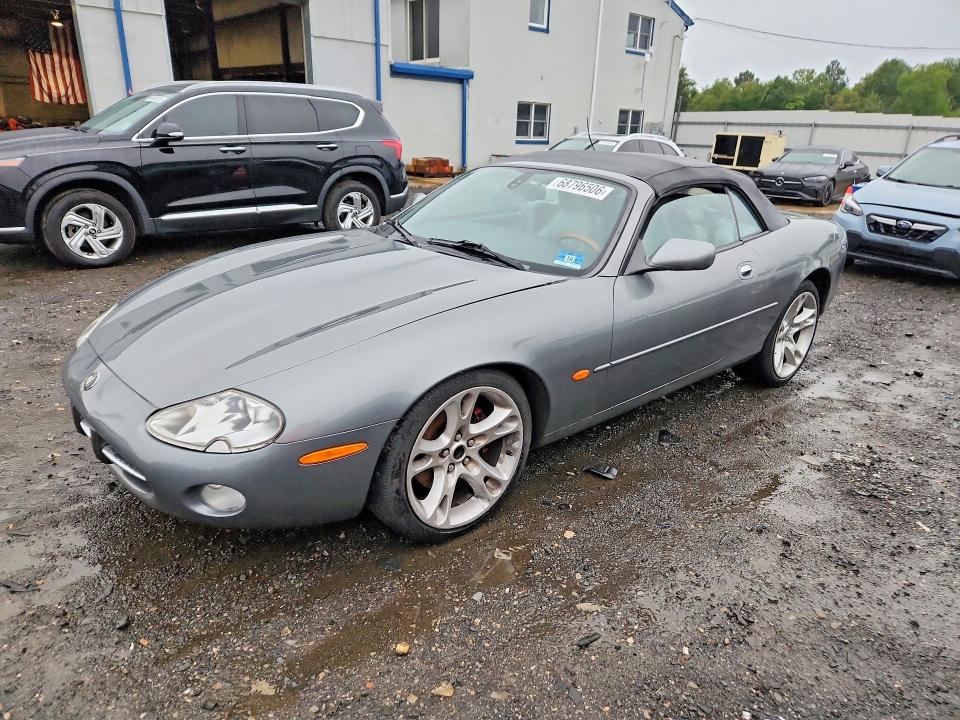 Снимка 1 от търг – 2003 JAGUAR XK8 с VIN SAJDA42C532A36423