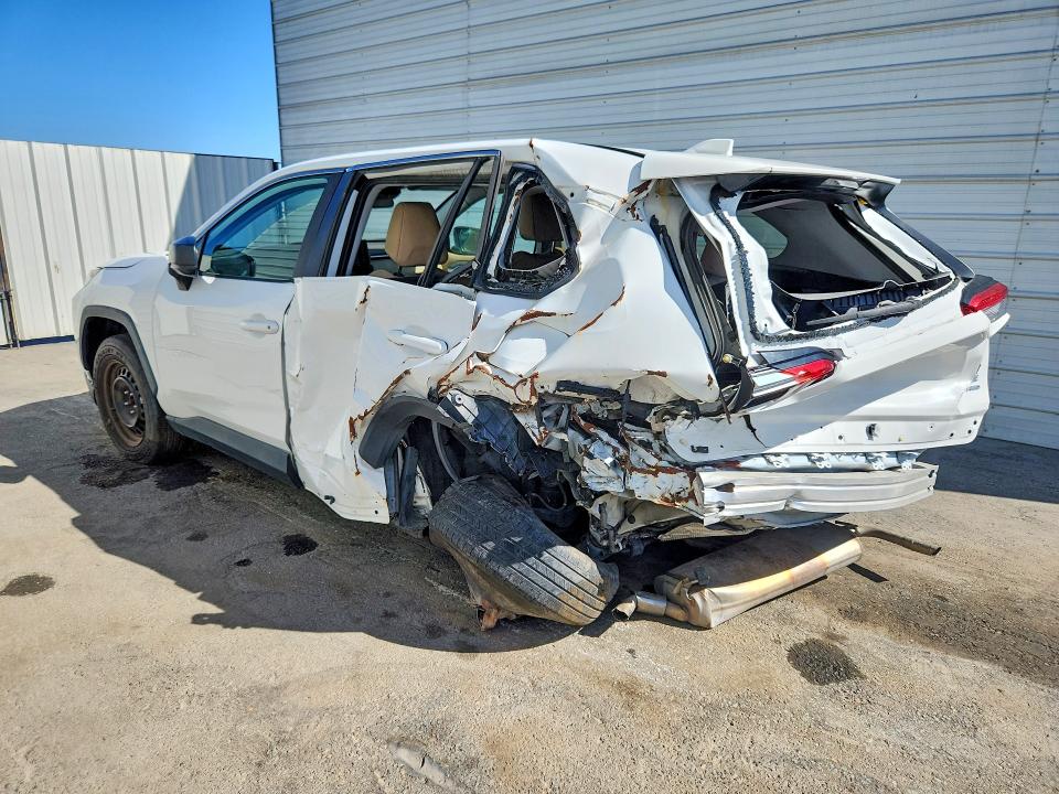 Photo 2 from auction – 2022 TOYOTA RAV4 with VIN 2T3F1RFV3NW280501
