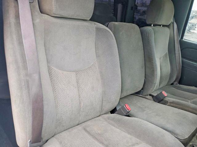 Photo 10 from auction – 2004 CHEVROLET SILVERADO with VIN 1GCHK29U24E375136