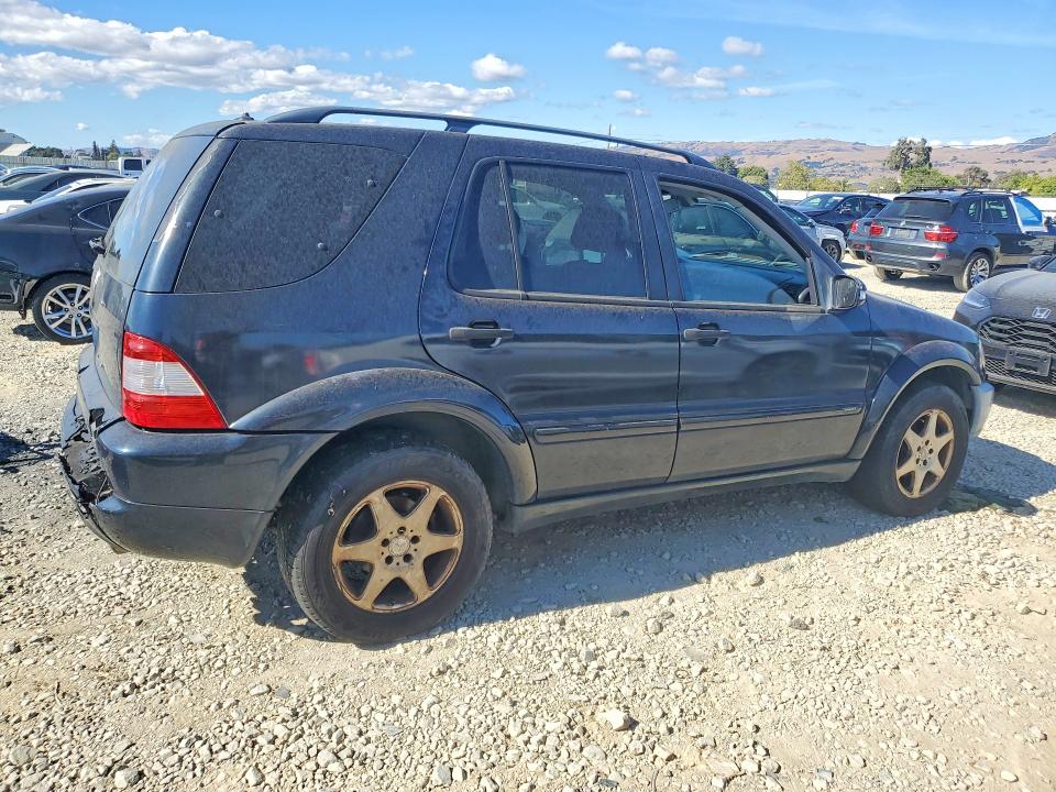Photo 3 from auction – 2002 MERCEDES-BENZ ML with VIN 4JGAB54E82A307930