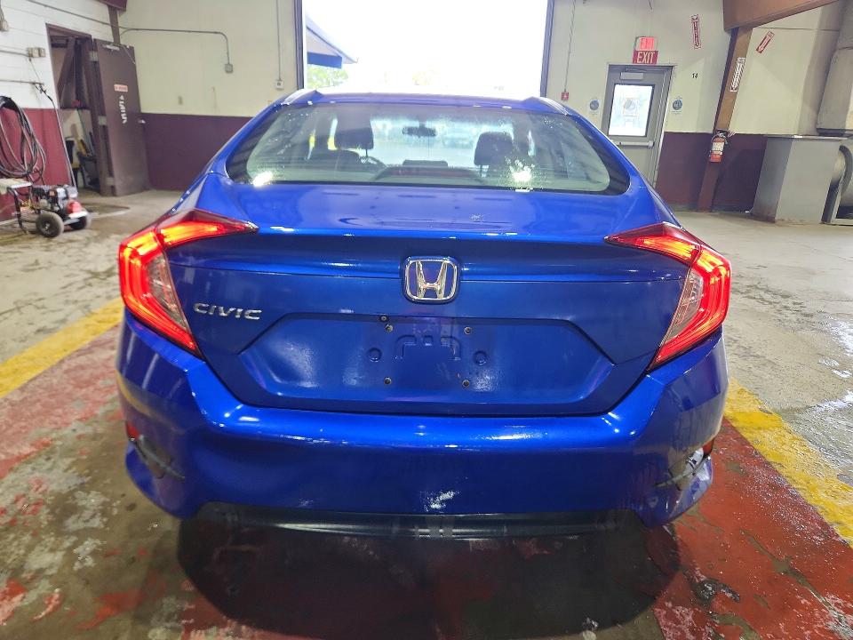Photo 6 from auction – 2017 HONDA CIVIC with VIN 2HGFC2F55HH564719