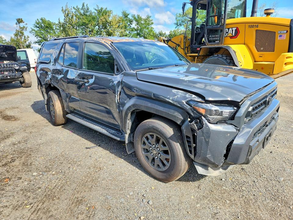 Photo 4 from auction – 2026 TOYOTA 4RUNNER with VIN JTEVA5BR3T5077363
