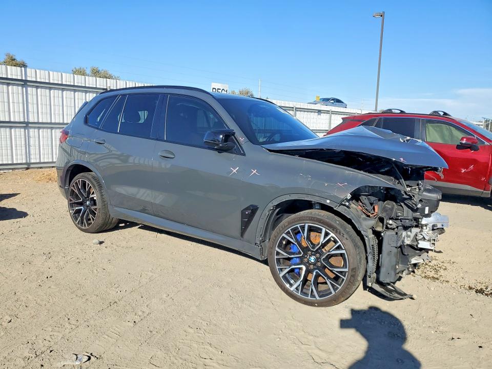 صورة رقم 4 من المزاد - 2022 BMW X5 مع VIN 5YMJU0C03N9K36074