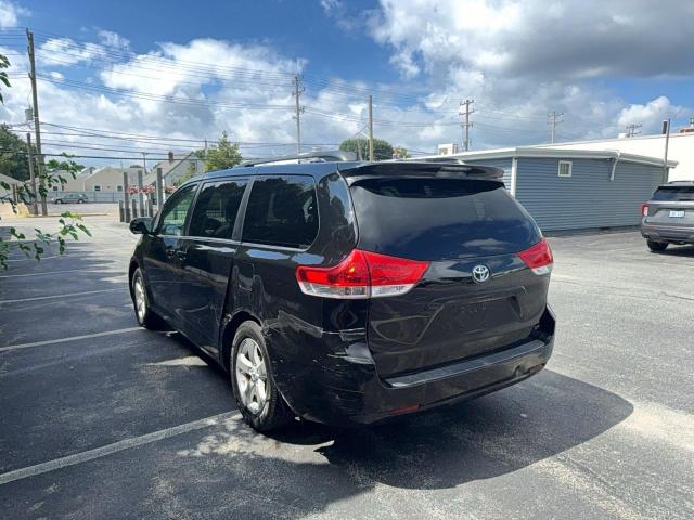 Zdjęcie 3 z aukcji – 2013 TOYOTA SIENNA z VIN 5TDKK3DC7DS308522