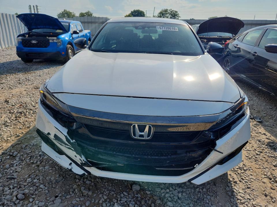 Снимка 5 от търг – 2021 HONDA ACCORD с VIN 1HGCV2F32MA031862